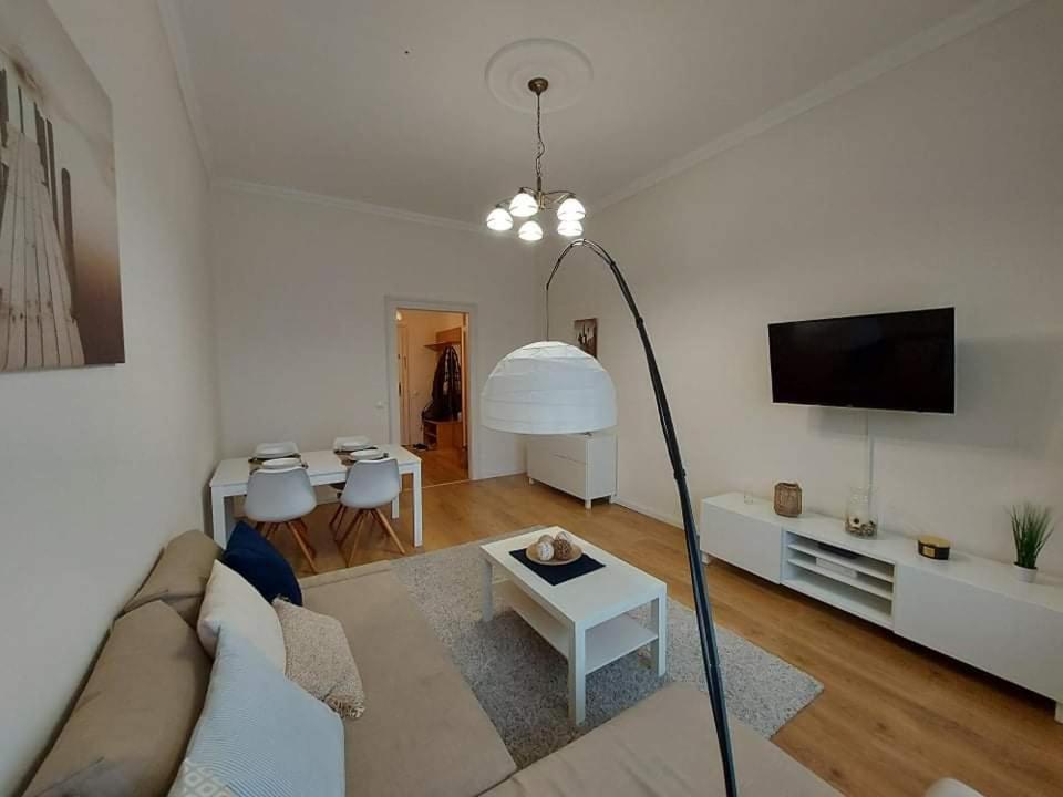 Alfoeldi Palace Apartman Debrecen Exterior photo